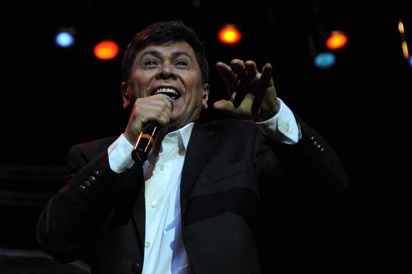 El cantautor salvadoreño, Álvaro Torres, durante un concierto en Cuba. Foto: Omara García / ACN / Archivo.