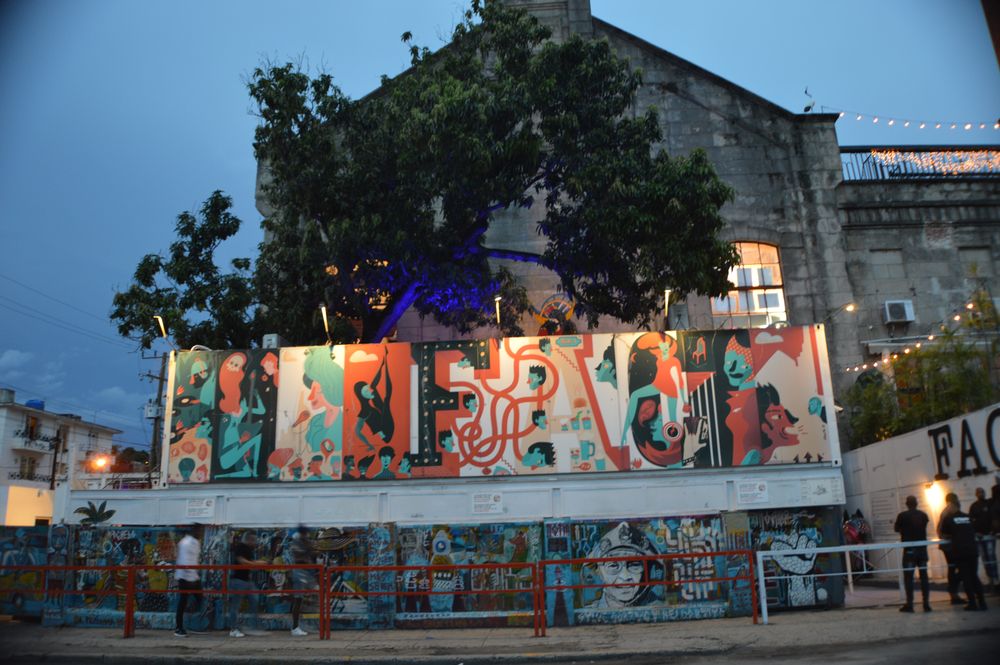 Fábrica de Arte Cubano, situada en el Consejo Popular El Carmelo, del barrio de El Vedado, en La Habana. Foto: Ángel Marqués Dolz / Archivo.