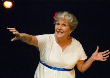 Mayra Navarro (1947-2019).