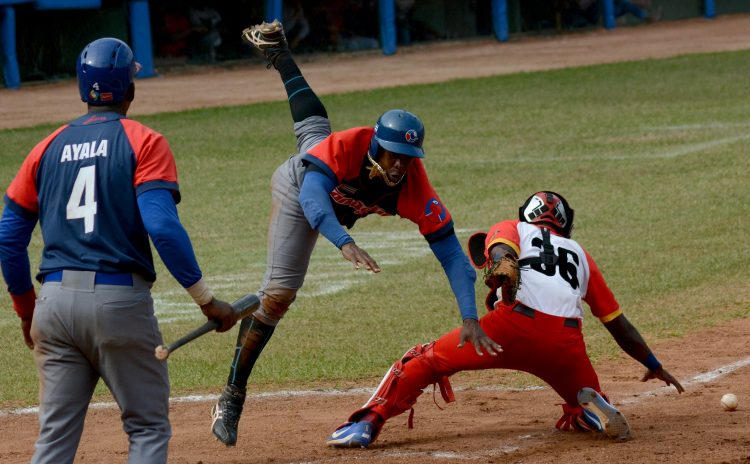 Los Toros dieron un salto inmenso y siguen soñando con la remontada. Foto: Gabriel García.