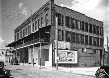 El Casino "El Dorado", en en la 8va. Avenida y la Calle 14, Ybor City, uno de los reductos de George "Saturday" Zarate. Foto: Archivo (1935).