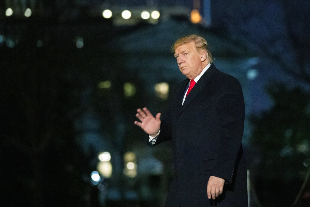 El presidente Donald Trump regresa a la Casa Blanca, en Washington, el domingo, 19 de enero del 2020. Foto: AP/Manuel Balce Ceneta