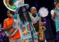 Big Chief Monk Boudreaux junto a The Soul Rebels en la apertura del Festival Jazz Plaza, en el Teatro Nacional de La Habana, el 14 de enero de 2020. Foto: Enrique Smith.