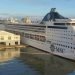 El crucero MSC Opera fondeado en el puerto de La Habana | Foto: Sea Trade News