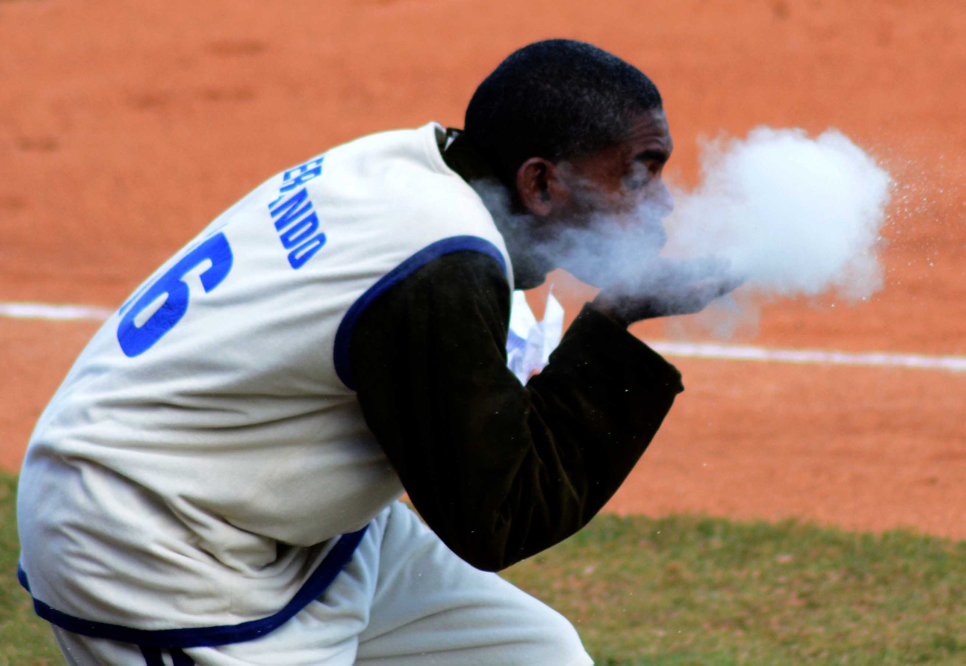 La santería condimenta la final del béisbol cubano - OnCubaNews, Cascarilla  Santeria Cubana 
