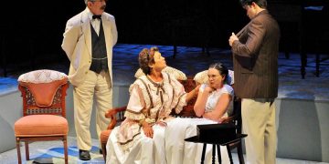 Fotografía cedida por el Teatro Avante donde aparecen los actores (de i a d) Julio Rodriguez, Marilyn Romero, Yani Martin y Pedro Loforte durante una escena de la obra "Bayamesa" puesta en escena por el director teatral Mario Ernesto Sánchez. Foto: EFE