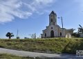 Iglesia de Jesús del Monte, en el municipio de 10 de Octubre, todavía sin la cruz en su torre, un año después del paso por La Habana del tornado de enero de 2019. Foto: Otmaro Rodríguez.