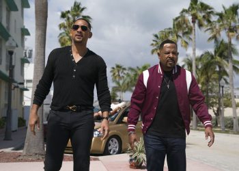 En esta imagen difundida por Sony Pictures, Will Smith, a la izquierda, y Martin Lawrence en una escena de "Bad Boys for Life". (Ben Rothstein/Columbia Pictures-Sony via AP)