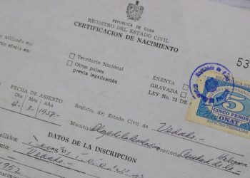 Certificación de nacimiento en Cuba. Foto: @CubaMinjus / Twitter.