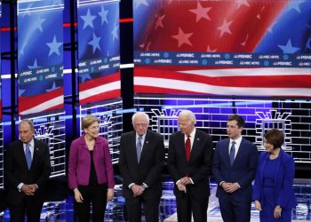Los candidatos en Las Vegas. Foto: Jonh Locher/AP.