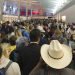 Viajeros esperan a pasar la aduana en el Aeropuerto Internacional de Dallas Fort Worth en Grapevine, Texas. Foto: Austin Boschen, via: AP.