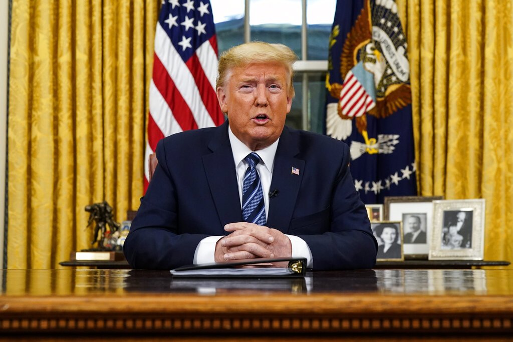 El presidente Donald Trump se dirige a la nación desde la Oficina Oval de la Casa Blanca, el miércoles 11 de marzo de 2020, en Washington. Foto: Doug Mills/The New York Times vía AP.