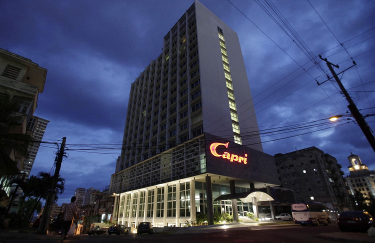 NH Hotel Group gestiona a través de subsidiarias dos propiedades en Cuba, entre ellas el hotel NH Capri La Habana. Foto AP/Franklin Reyes.