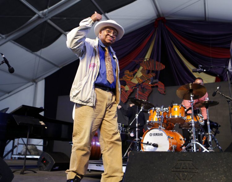 El pianista de jazz Ellis Marsalis, en Nueva Orleáns, 2013.  Foto: AP Photo/Gerald Herbert, File.