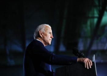 En esta foto del 29 de febrero del 2020, el candidato presidencial demócrata Joe Biden habla en un acto de campaña en Columbia, Carolina del Sur. Foto: Matt Rourke/AP.