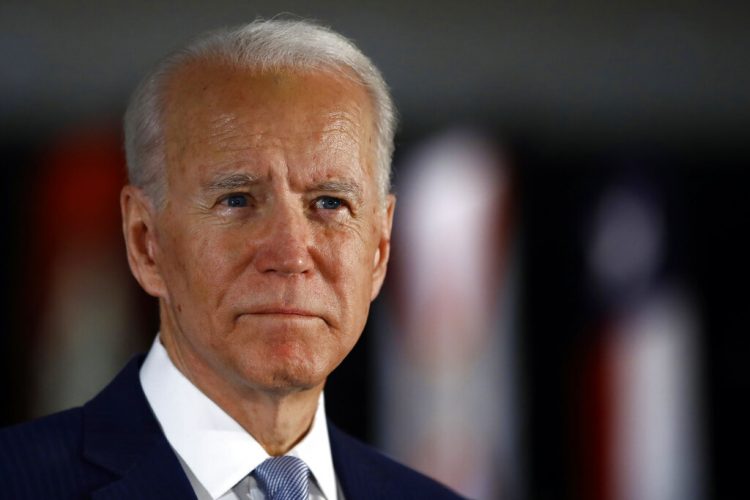 El candidato presidencial demócrata Joe Biden en conferencia de prensa en Filadelfia el pasado 10 de marzo.  Foto: Matt Rourke/AP.