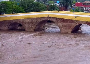 Crecida del Río Yayabo por intensas lluvias en Sancti Spíritus. Foto: escambray.cu
