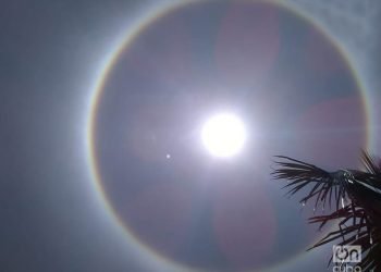 Halo solar visto en La Habana hoy. Foto: Amaury La Rosa