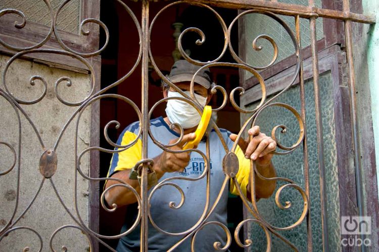 El gobierno de La Habana decretó toque de queda desde las 7:00 p.m. hasta las 5:00 a.m. Foto: Otmaro Rodríguez.