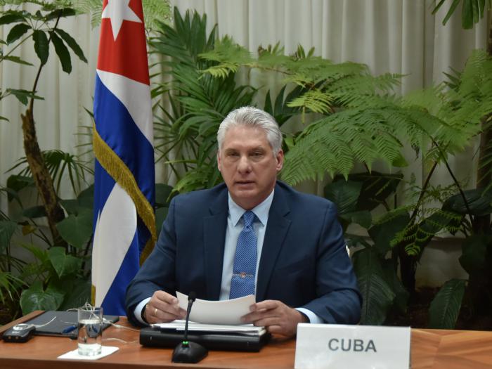 El presidente cubano Miguel Díaz-Canel durante su intervención en la Cumbre Virtual "Unidos contra la Covid-19" del Movimiento de Países No Alineados. Foto: Estudios Revolución / Granma.