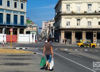 El número de víctimas fatales causadas por la Covid-19 en Cuba es de 78. Los contagios suman mil 804. La Habana es la provincia con mayor número de casos. Foto: Otmaro Rodríguez.