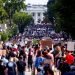 Decenas de miles de manifestantes se concentraron el martes, 2 de junio, frente a la Casa Blanca. | Shawn Thew / EFE
SHAWN THEW
