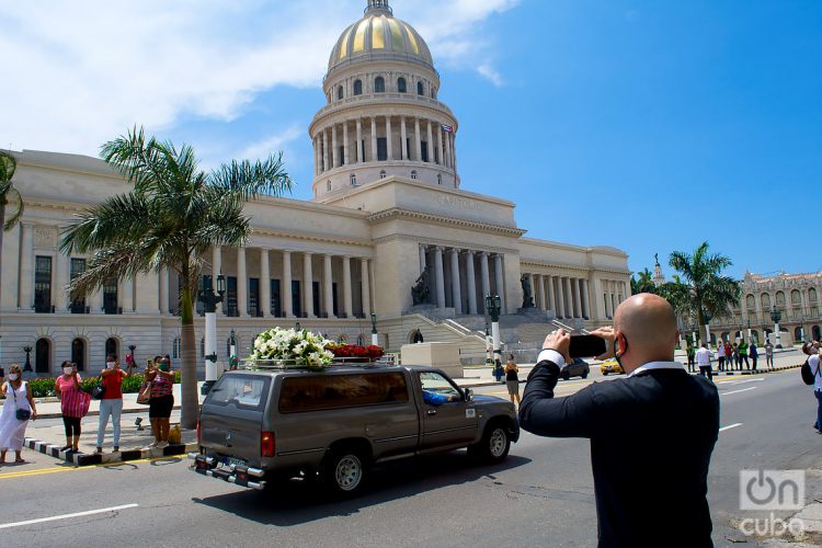 El último adiós a Rosita Fornés de su pueblo en el Teatro Martí,  La Habana.Foto: Otmaro Rodríguez