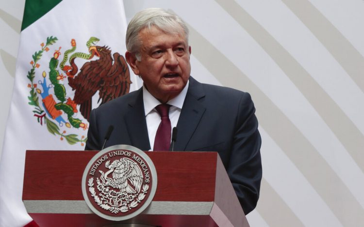 En su primer viaje al extranjero como presidente de México, Andrés Manuel López Obrador viaja el martes 7 de julio de 2020 a Washington para reunirse con su homólogo Donald Trump. Foto: Eduardo Verdugo/AP/ Archivo.