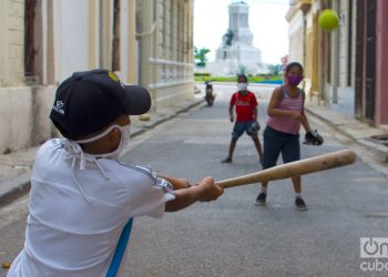 En tanto, 123 personas permanecen ingresadas en hospitales y 135 reciben vigilancia desde el sistema de atención primaria de salud. Foto: Otmaro Rodríguez.