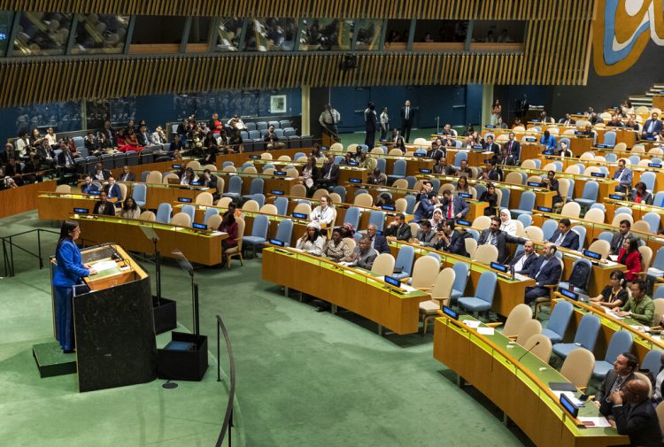 La vicepresidenta venezolana Delcy Rodríguez habla ante la 74ta sesión de la Asamblea General de las Naciones Unidas en la sede del organismo en Nueva York. Foto: Craig Ruttle/AP/archivo.