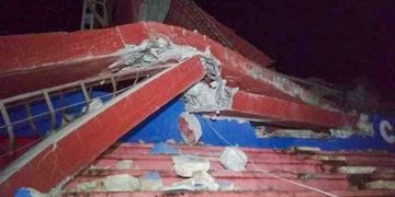 La tormenta tropical Laura derribó una torre del estadio 26 de julio, en Artemisa. Foto: artemisadiario.cu