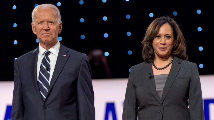 Joe Biden y Kamala Harris el 31 de julio de 2019 en Detroit, Michigan, durante el segundo debate presidencial. Foto: Breaking 911.