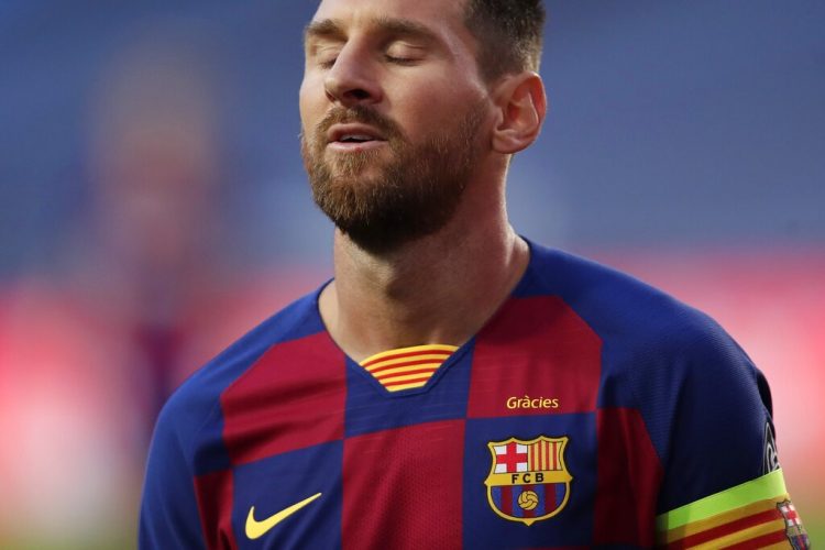 El delantero argentino del Barcelona Lionel Messi reacciona durante el partido de cuartos de final de la Liga de Campeones contra el Bayern Múnich, el 14 de agosto, en Lisboa. Foto: AP/Manu Fernández.