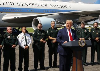 El presidente Trump pronuncia un discurso a la llegada a Tampa el 31 de julio. | Tampa Times