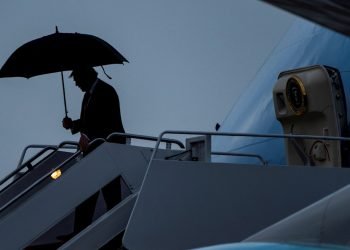 El presidente Trump regresa a Washington DC el viernes por la noche tras una visita a Miami. Foto: EFE.