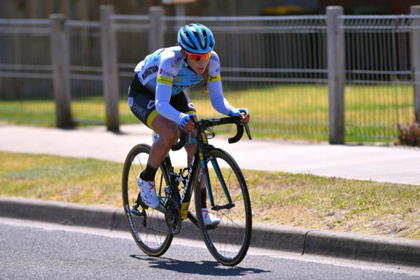 La ciclista cubana Arlenis Sierra, capitana del Astana Women’s Team. Foto: Astana Women’s Team.