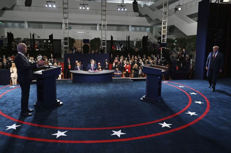 Entrada de Donald Trump al primer debate presidencial con Joe Biden. Foto: Oliver Douliery /AP.