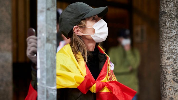 En España se diagnosticaron 230 nuevos casos por 100.000 en los últimos catorce días de agosto. Foto: Sky News.