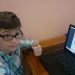 Carlos Renier Velázquez sabe leer con fluidez desde preescolar y a los tres años ya estaba sentado frente a una computadora. Foto: Instituto Finlay/Facebook.