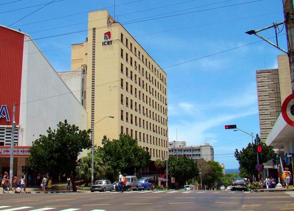 Edificio del Instituto Cubano de Radio y Televisión (ICRT), en la céntrica calle 23 de La Habana. Foto: Archivo.