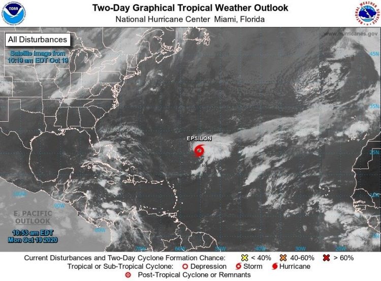 La depresión tropical Veintisiete, que se formó este lunes en el Atlántico, se fortaleció en las últimas horas y adquirió fuerza de tormenta tropical a unas 735 millas (1.185 km) al sureste de las islas Bermudas.  Imagen: NOAA-NHC/EFE