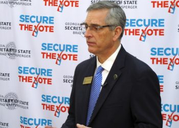 El secretario de Estado de Georgia, el republicano Brad Raffensperger. Foto: Fox 17.