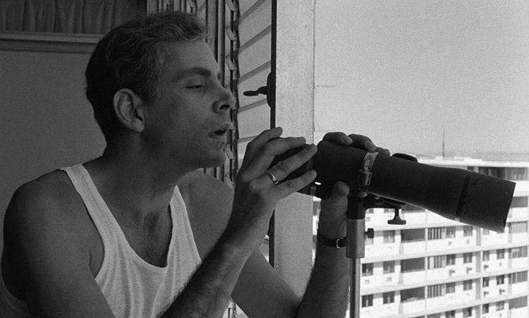 Fotograma del largometraje cubano de 1968 Memorias del subdesarrollo, dirigido por Tomás Gutiérrez Alea.