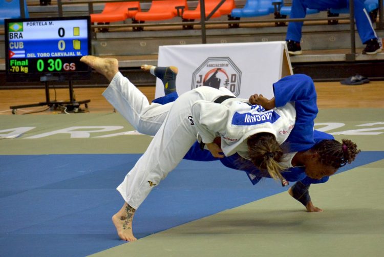 Combate de la final por equipos mixtos, del Campeonato Panamericano de Judo, celebrada el 22 de noviembre de 2020 en Guadalajara, México. Foto: @codejalisco / Twitter.