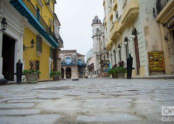 Calle Empedrado, en La Habana. Foto: Otmaro Rodríguez.