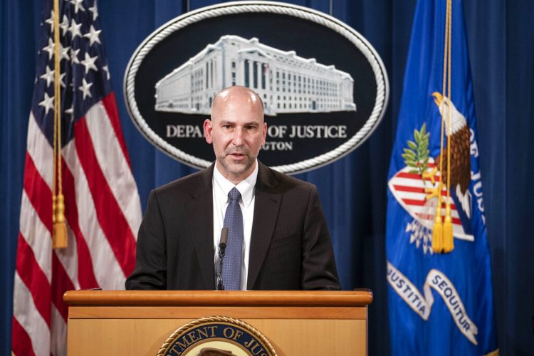 Steven D'Antuono, director de la oficina de Washington del FBI, habla durante una conferencia de prensa, el martes 12 de enero de 2021, en Washington. Foto: Sarah Silbiger/AP.