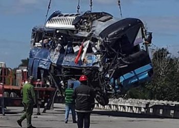 El accidente del pasado 30 de enero en la Autopista Nacional ya ha dejado un saldo de 12 fallecidos. Foto: La Demajagua.