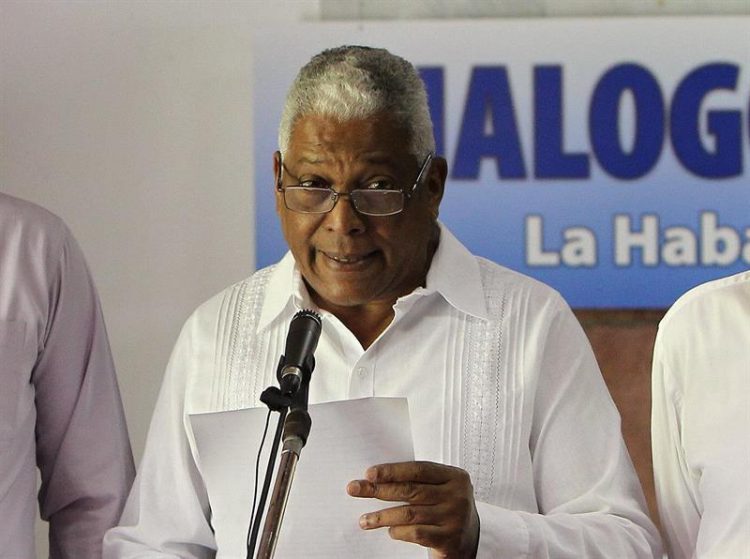 El embajador de Cuba en Colombia, José Luis Ponce. Foto: Hola News.