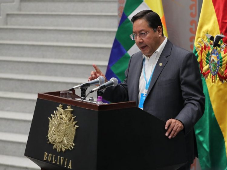 El presidente de Bolivia, Luis Arce, anunció, tras ganar las elecciones generales en octubre pasado, su disposición a restablecer las relaciones con Cuba. Foto: Martin Alipaz/Efe/Archivo