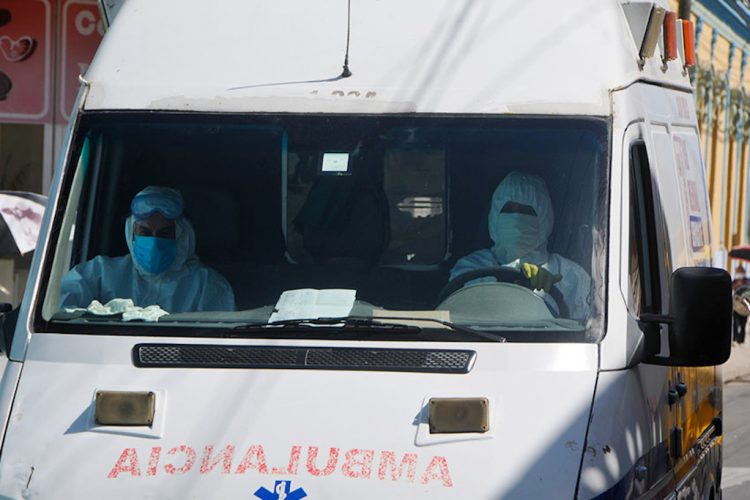 Una ambulancia del Sistema Integrado de Urgencias Médicas, en Las Tunas, en el oriente cubano. Foto: periodico26.cu